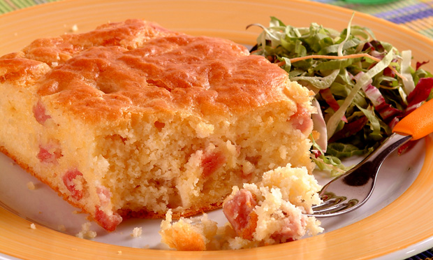 Torta de presunto e queijo de liquidificador