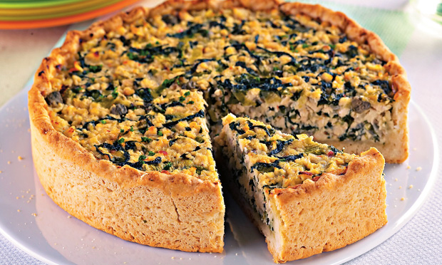 Torta de frango com verdura (escarola)