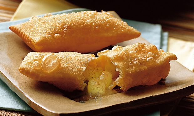 Torta frita de maçã