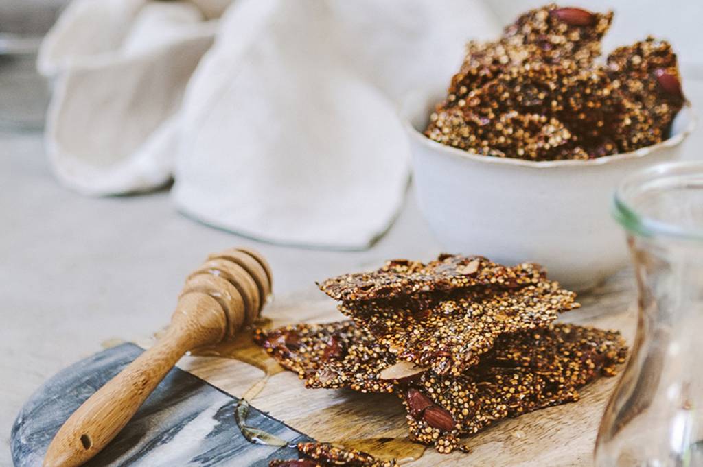CASQUINHA DE QUINOA, CHIA E MEL