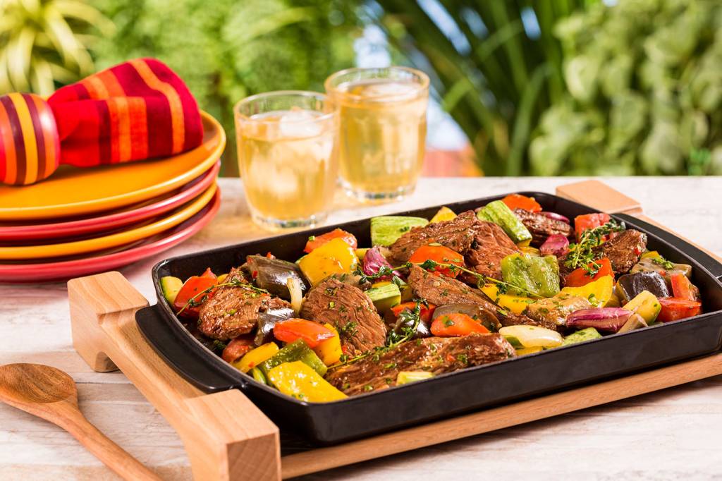 Salada Ratatouille com Fraldinha Grelhada
