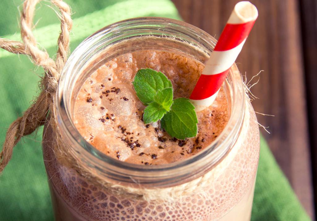 Shake proteico de chocolate ideal para o pós-treino