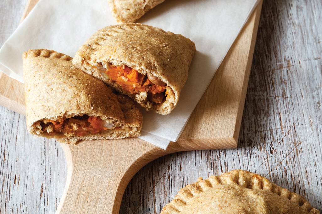 Empanada de batata-doce com pupunha
