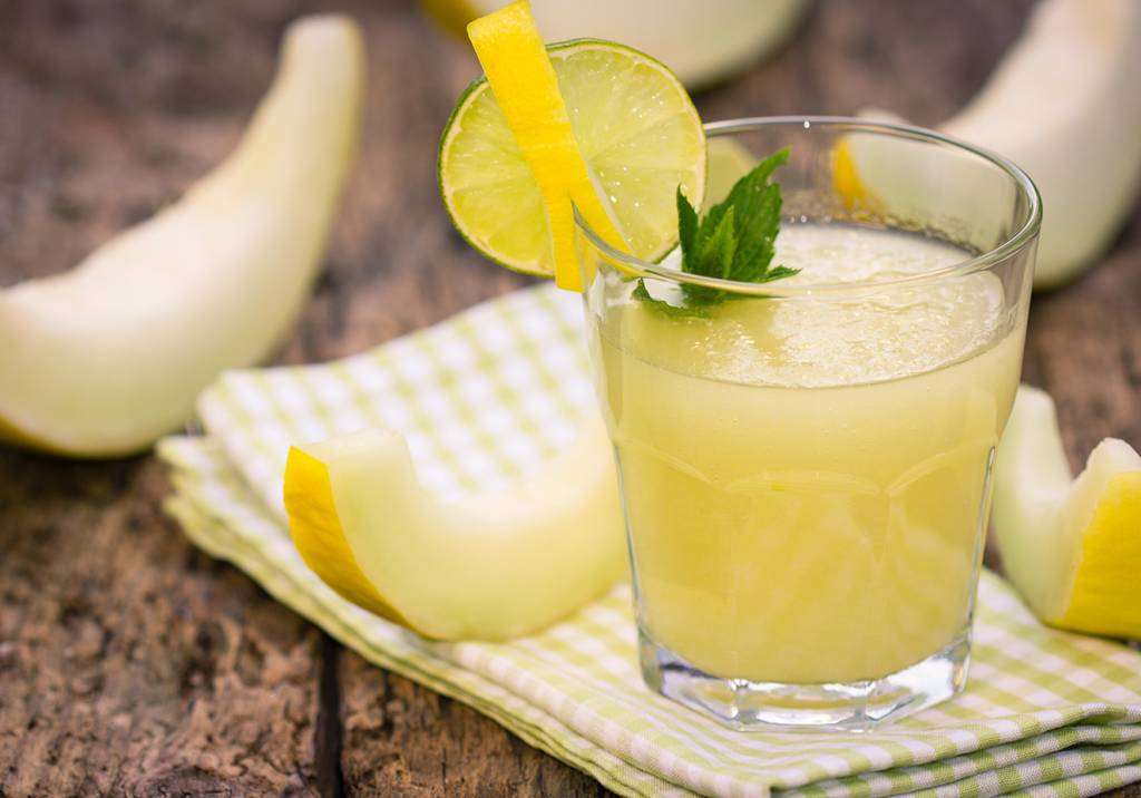Suco detox de melão