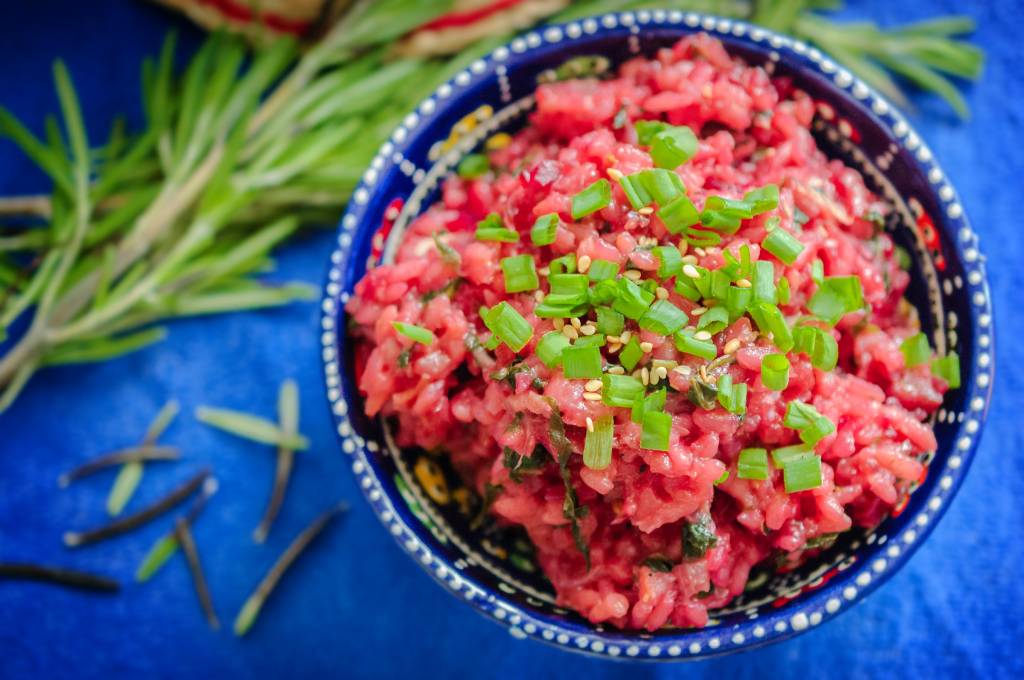 Risoto vegano de beterraba