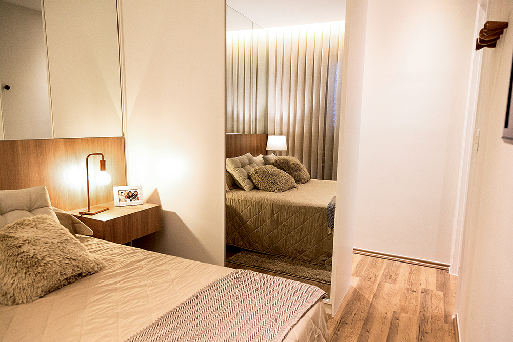 tons-neutros-valorizam-a-decoração-do-apartamento-de-57-m2-quarto-casal tons-neutros-valorizam-a-decorac3a7c3a3o-do-apartamento-de-57-m2-quarto-casal