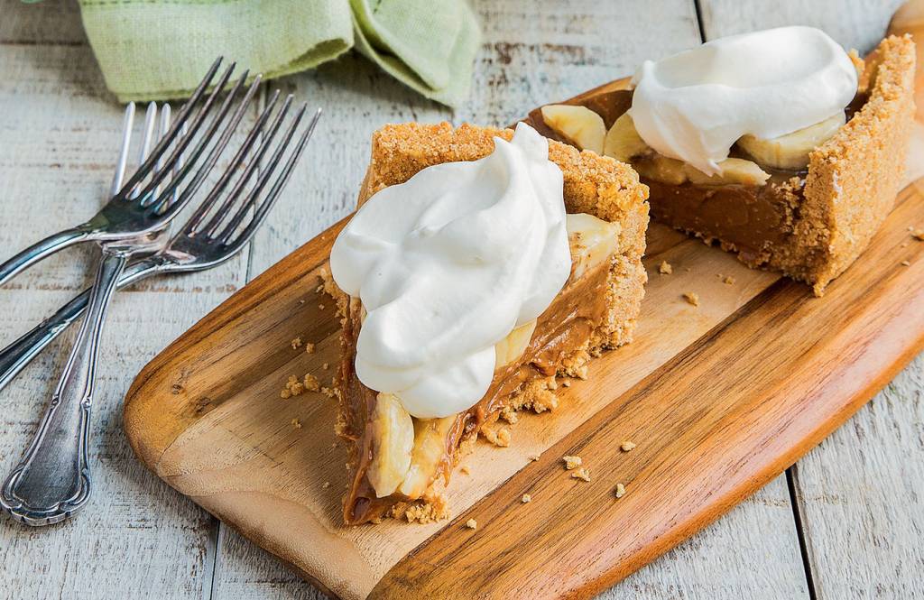 Torta de banana com doce de leite (banoffee)