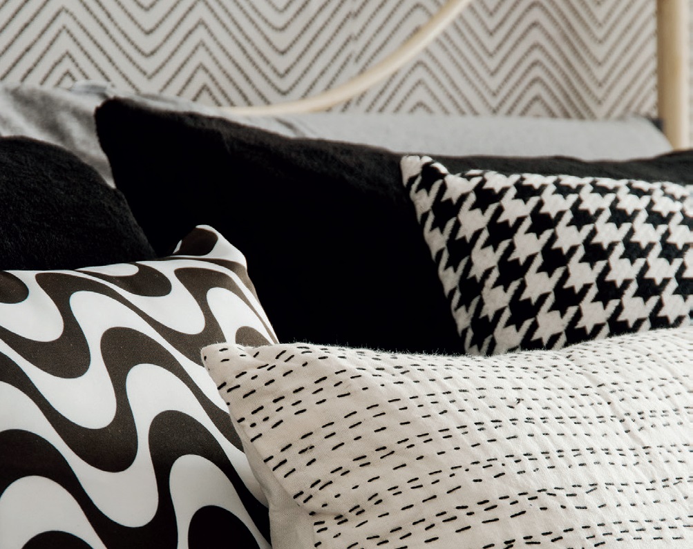 um-quarto-de-casal-e-quatro-decorac3a7c3b5es2