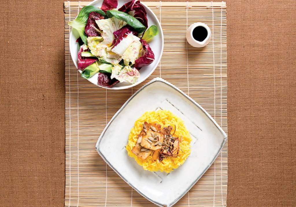 Arroz Basmati com cúrcuma e tofu frito