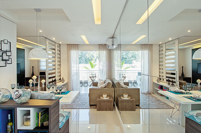 Com o intuito de fazer a metragem render, Adriana optou pela integração total de cozinha e salas. Com o intuito de fazer a metragem render, Adriana optou pela integração total de cozinha e salas.