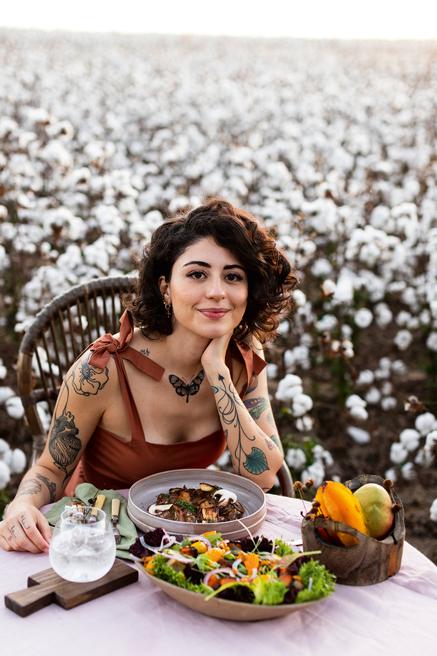 Thamires Gomes – Sunday Slices Thamires Gomes - Sunday Slices