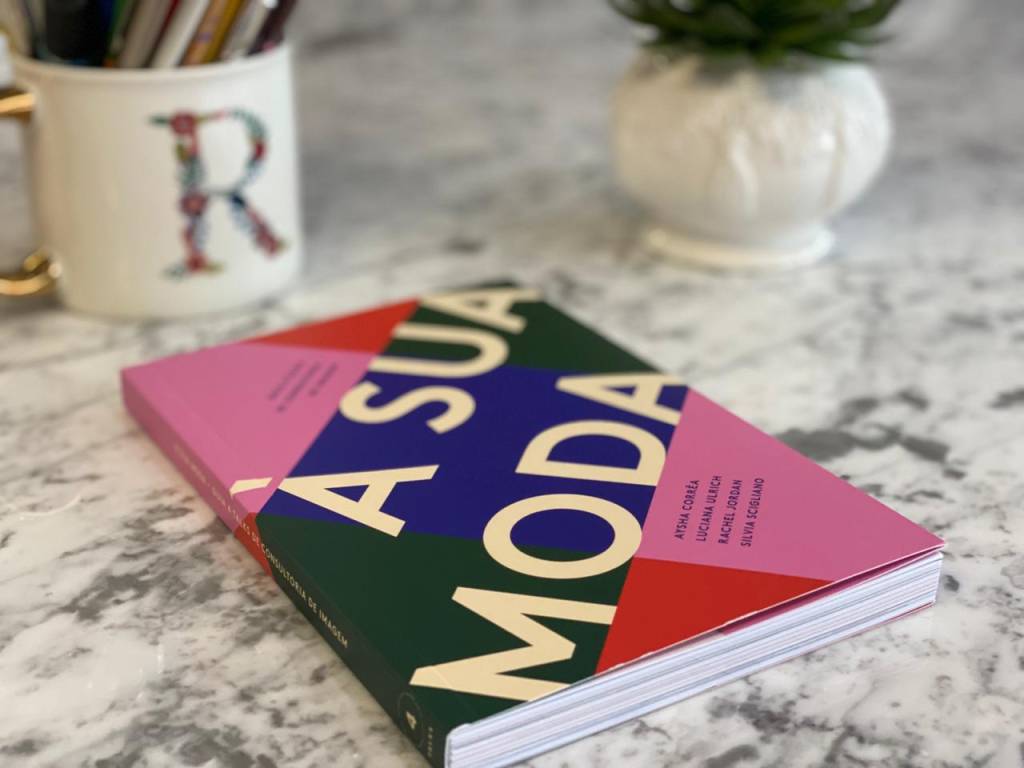 Livro À Sua Moda Livro À Sua Moda
