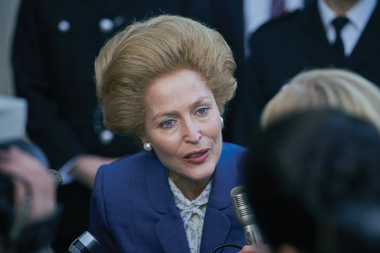 Margaret Thatcher em “The Crown”, Gillian Anderson está irreconhecível |  CLAUDIA