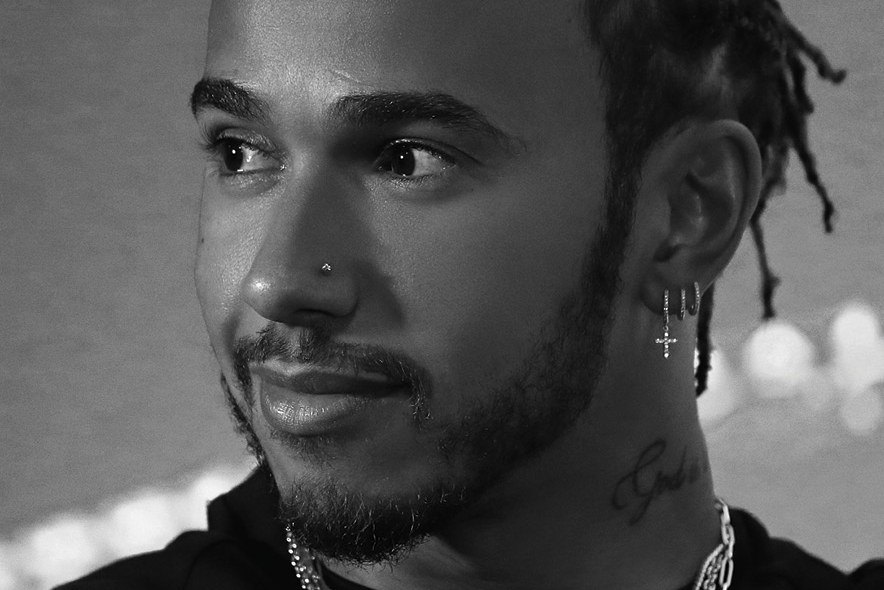 “Eu não poderia me manter em silêncio”, diz Lewis Hamilton sobre racismo