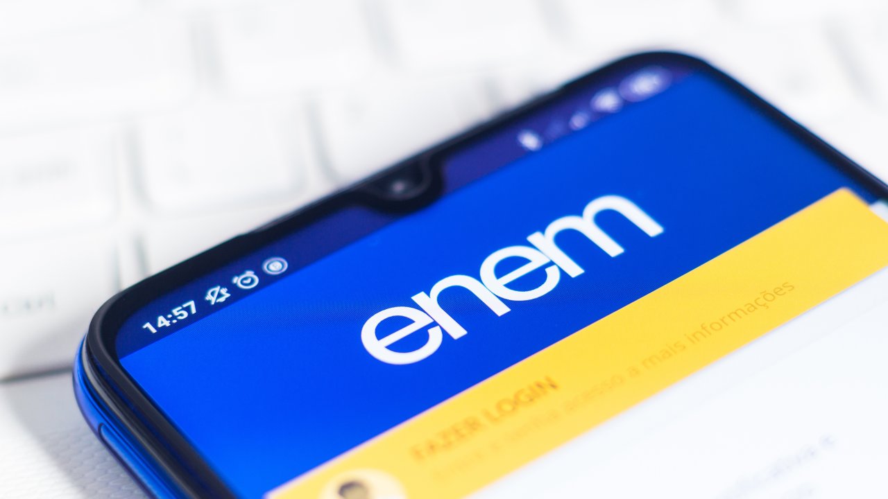 Tela de celular aberta no aplicativo do Enem