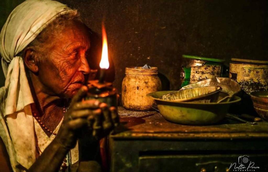 Dona Periquinha, avó de mais de 15 netos, precisa de ajuda