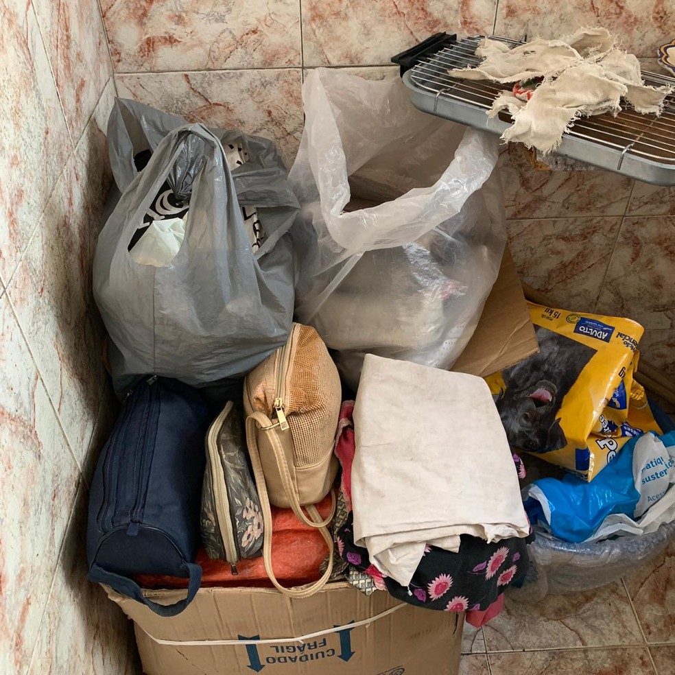 idosa trabalho escravo Pertences da idosa mantida em situação análoga à escravidão