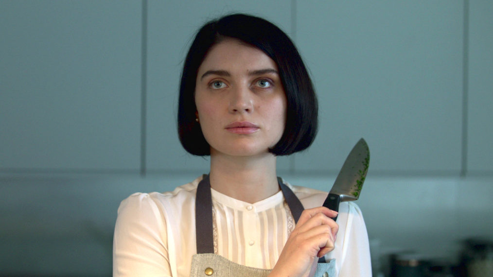 behind-her-eyes-eve-hewson behind-her-eyes-eve-hewson
