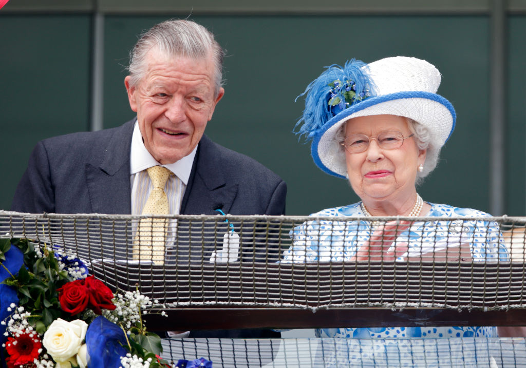 Rainha Elizabeth perde outra pessoa amada no dia do velório de Philip