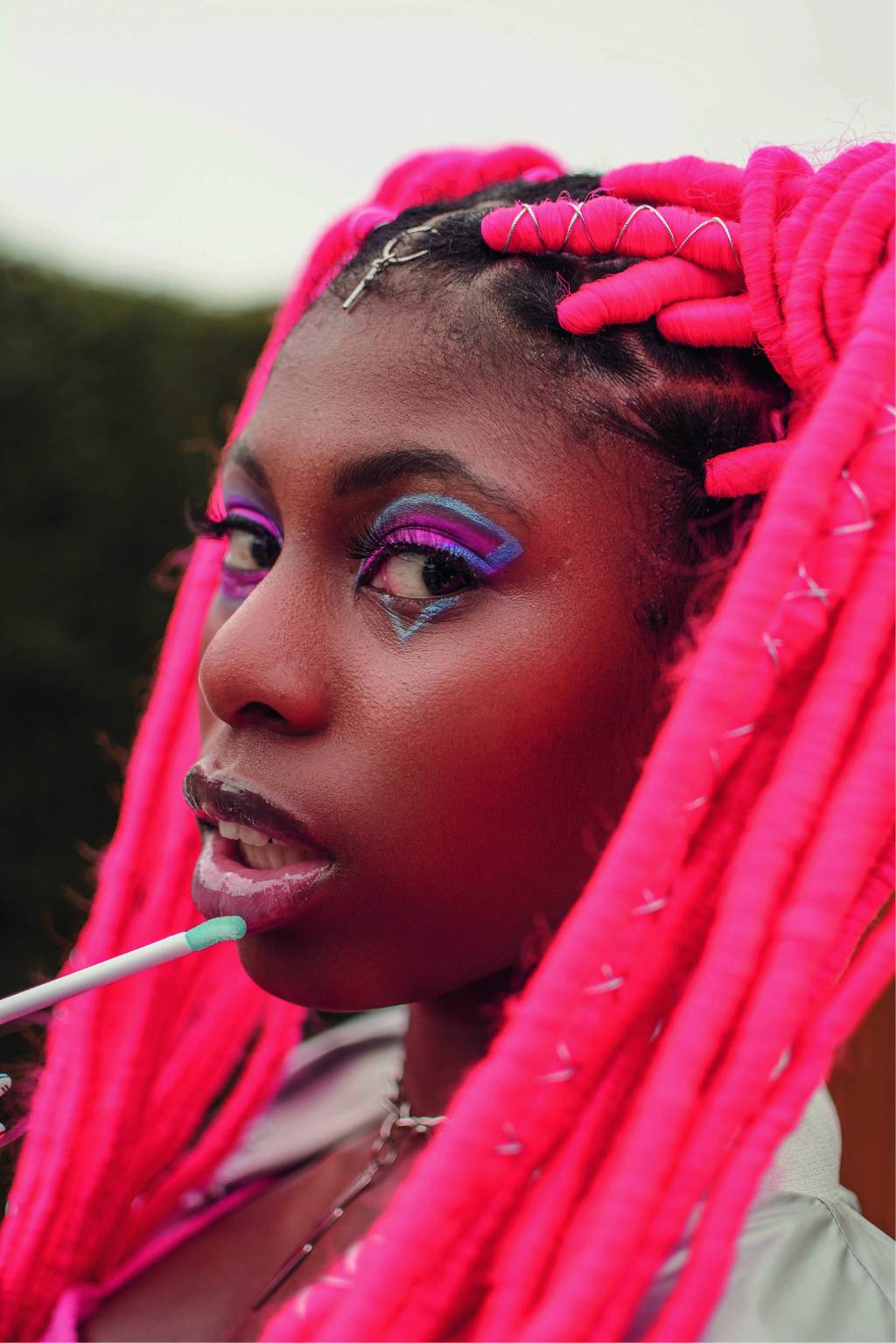 MC Soffia: “Demorei para achar profissionais que me escutassem”