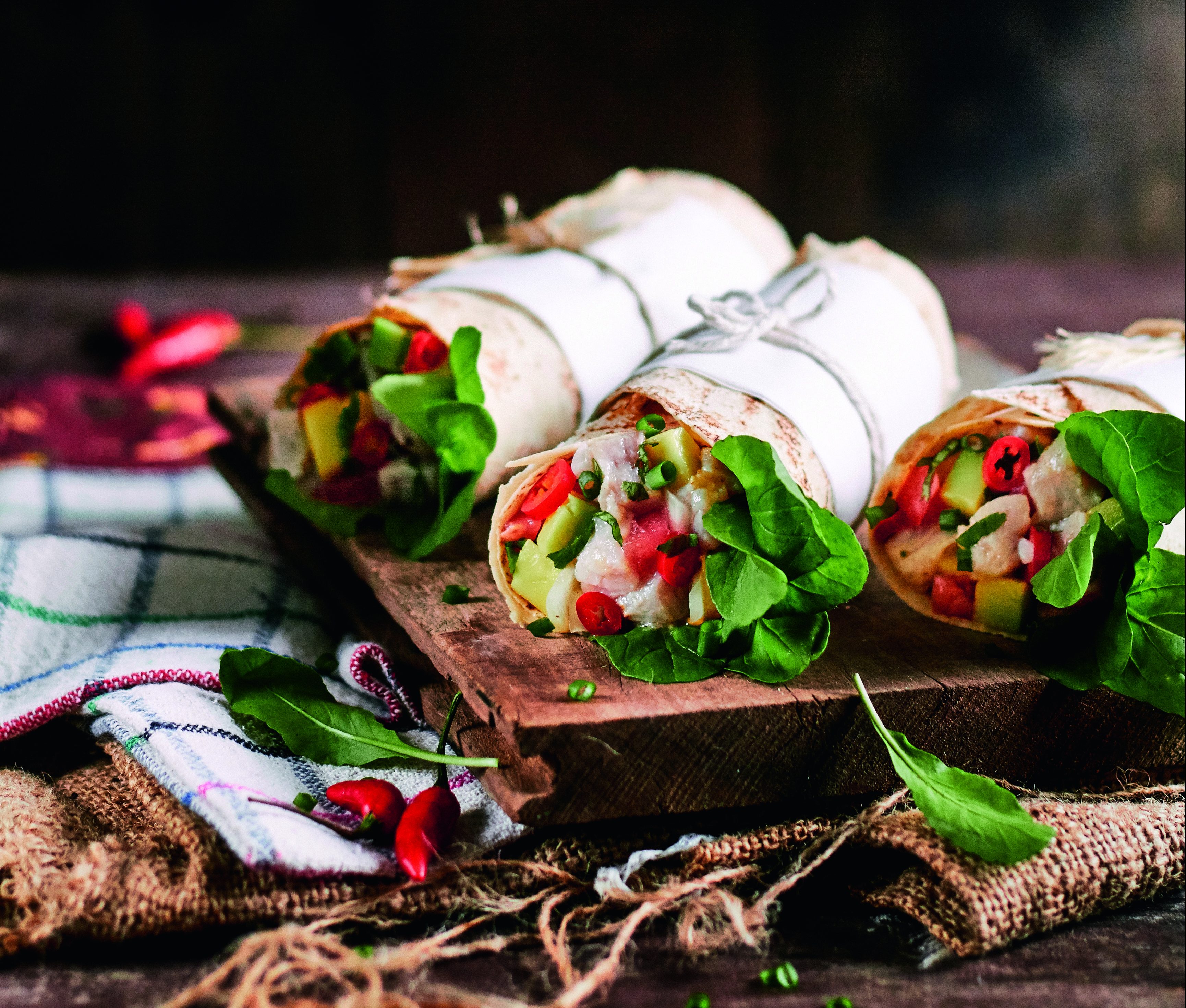 Wrap de atum com guacamole