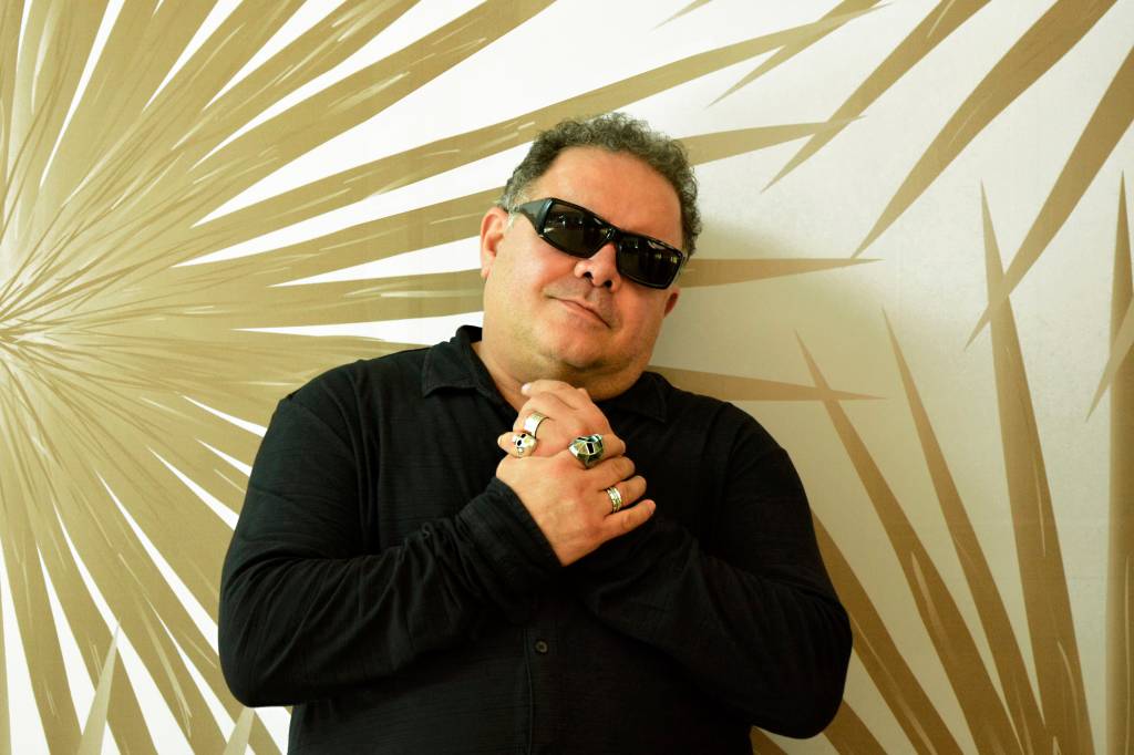 Aos 60 anos, Leo Jaime faz aula de balé diariamente. “Dança é para todos”, afirma