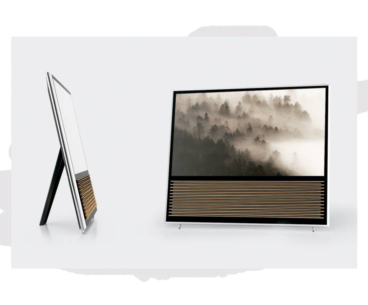 Inspirada no design escandinavo, a TV 4K UltraHD 40”, da Bang & Olufsen, tem desenho elegante e lâminas de carvalho na frente dos alto-falantes. Conectada ao sistema Android, reproduz fotos, vídeos e filmes em streaming.