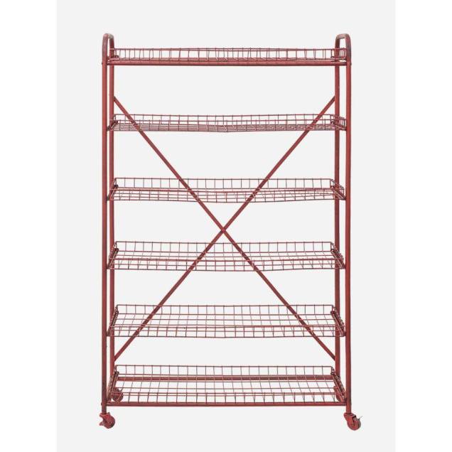 A <a href="https://www.gotoshop.com.br/decoracao/Prateleiras/Estante-de-Ferro-Yoda-Vermelho-8754567.html?utm_source=sites&utm_medium=gc_casacom&utm_campaign=gc_materia&utm_content=201702">Estante de Ferro Yoda Vermelho</a> custa R$2683. A <a href="https://www.gotoshop.com.br/decoracao/Prateleiras/Estante-de-Ferro-Yoda-Vermelho-8754567.html?utm_source=sites&utm_medium=gc_casacom&utm_campaign=gc_materia&utm_content=201702">Estante de Ferro Yoda Vermelho</a> custa R$2683.