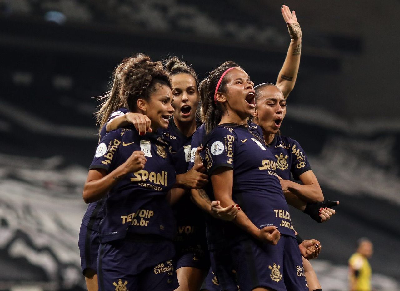 Jogadoras do Corinthians Futebol Feminino venceram o Juventus por 4 a 0