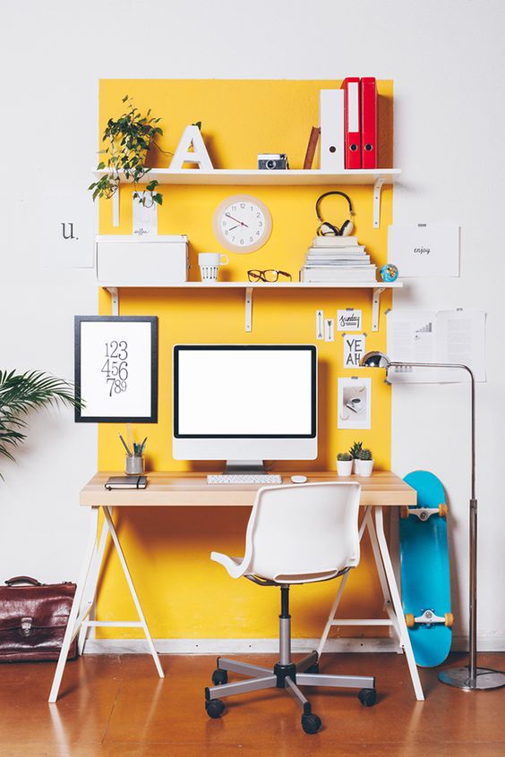 O retângulo amarelo serve para demarcar o espaço de trabalho do computador.