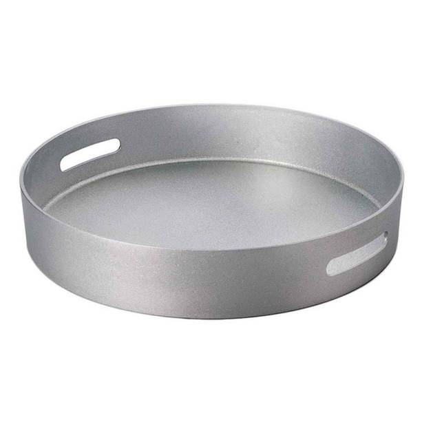 A <a href="https://www.gotoshop.com.br/UtilidadesDomesticas/Bandejas/Bandeja-Circle-Glow-Moon---40-cm-6034261.html?utm_source=sites&utm_medium=gc_casacom&utm_campaign=gc_materia&utm_content=201705">Bandeja Circle Glow Moon 40 cm Cinza</a> custa R$125.