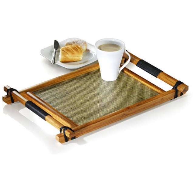 A <a href="https://www.gotoshop.com.br/UtilidadesDomesticas/Bandejas/Bandeja-para-Servir-Genova-53-cm-Bambu-7745295.html?utm_source=sites&utm_medium=gc_casacom&utm_campaign=gc_materia&utm_content=201705">Bandeja para Servir Gênova 53 cm Bambu Marrom</a> custa R$159,99. A <a href="https://www.gotoshop.com.br/UtilidadesDomesticas/Bandejas/Bandeja-para-Servir-Genova-53-cm-Bambu-7745295.html?utm_source=sites&utm_medium=gc_casacom&utm_campaign=gc_materia&utm_content=201705">Bandeja para Servir Gênova 53 cm Bambu Marrom</a> custa R$159,99.