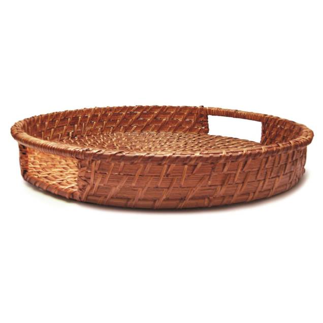 A <a href="https://www.gotoshop.com.br/UtilidadesDomesticas/Bandejas/Bandeja-Redonda-36-Cm-Rattan-9476891.html?utm_source=sites&utm_medium=gc_casacom&utm_campaign=gc_materia&utm_content=201705">Bandeja Redonda 36 Cm Rattan</a> custa R$89,99. A <a href="https://www.gotoshop.com.br/UtilidadesDomesticas/Bandejas/Bandeja-Redonda-36-Cm-Rattan-9476891.html?utm_source=sites&utm_medium=gc_casacom&utm_campaign=gc_materia&utm_content=201705">Bandeja Redonda 36 Cm Rattan</a> custa R$89,99.