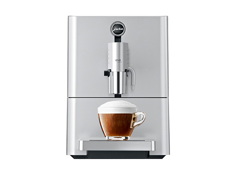 A <a href="https://www.gotoshop.com.br/Eletroportateis/Cafeteiras/CafeteirasExpresso/Maquina-de-Cafe-Expresso-Automatica-Jura-ENA-Micro-9--5410882.html?utm_source=sites&utm_medium=gc_casacom&utm_campaign=gc_materia&utm_content=201705">Máquina de Café Expresso Automática Jura ENA Micro 9 110V</a> custa R$4750,69 na Loja CASA CLAUDIA.