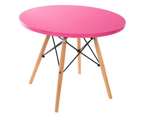 A <a href="https://www.gotoshop.com.br/Moveis/SaladeEstar/MesasdeCentro/Mesa-Infantil-Eames-Round-6002936.html?utm_source=sites&utm_medium=gc_casacom&utm_campaign=gc_materia&utm_content=201703">Mesa Infantil Eames Round</a> custa R$770.