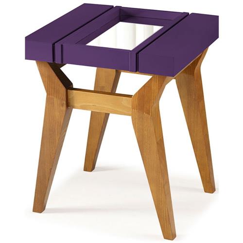 A mesa lateral <a href="https://www.gotoshop.com.br/Moveis/SaladeEstar/MesasLaterias/mesa-lateral-crystal-com-espelho-maxima-nogal-roxo-9369396.html?utm_source=sites&utm_medium=matéria_CC&utm_campaign=produtos&utm_content=201712">Crystal Maxima</a>, com espelho e nas cores nogal roxo, custa R$ 1 091,85.