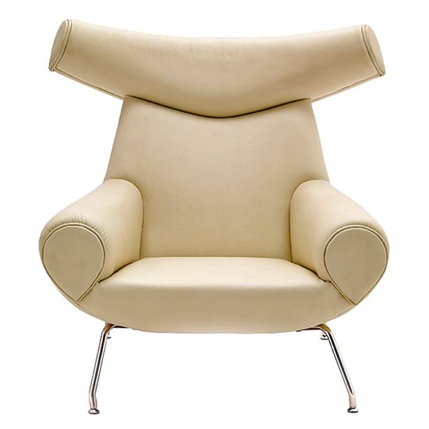 A poltrona Ox Chair, de Hans Wegner, custa R$ 5778 na Muma.