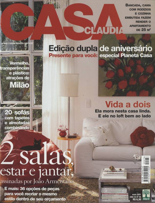 <span>Capa de Casa Claudia edição de maio de 2001.</span> <span>Capa de Casa Claudia edição de maio de 2001.</span>