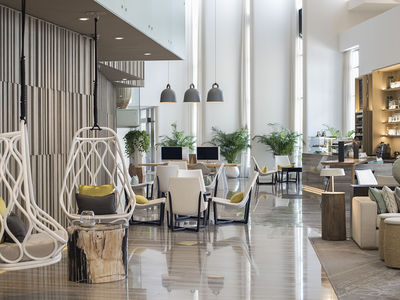 [Espaços Públicos e Lobby] Le Royal Meridien Beach Resort and Spa, em Dubai, Emirados Árabes Unidos.