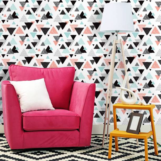 O Papel de Parede Geométrico Triângulos Rosa, Azul e Preto 028 custa R$69,90 na Papel Decor.