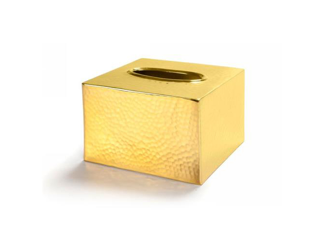 O porta lenços <a href="https://www.gotoshop.com.br/UtilidadesDomesticas/lavanderiaebanheiro/acessoriosdomesticos/Porta-Lencos-Gold-Plus-Dourado-Banho-Mais-4125138.html?utm_source=sites&utm_medium=matéria_CC&utm_campaign=produtos&utm_content=201802">Gold Plus Dourado Banho Mais</a> custa R$ 431,99.