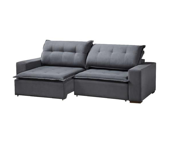 O sofá retrátil <a href="https://www.gotoshop.com.br/Moveis/SaladeEstar/Sofas/sofa-retratil-para-sala-de-estar-com-encosto-reclinavel-alemanha-smc-decor-12720250.html?utm_source=sites&utm_medium=matéria_CC&utm_campaign=produtos&utm_content=201806">Alemanha SMC Decor</a>, com encosto reclinável, custa R$ 3.437,10 na Loja CASA CLAUDIA.