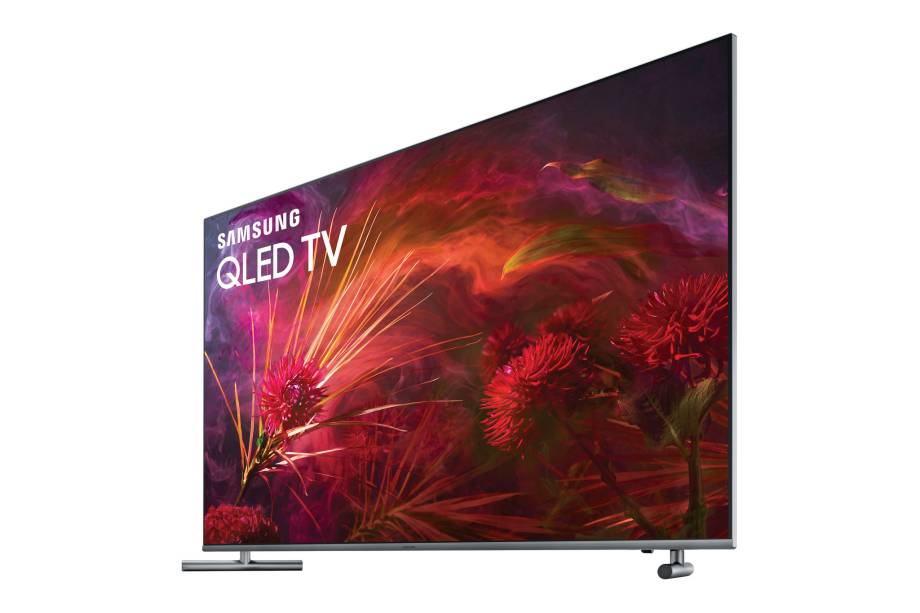 Da categoria QLED da Samsung, a Q6F atinge 100% do volume de cor por meio de uma tecnologia de pontos quânticos. Alto nível de brilho e contraste, design 360º e bordas finas são algumas das características da TV, que vem acompanhada do One Connect, uma central externa que concentra todas as conexões e cabos. Custa R$ 5.999.