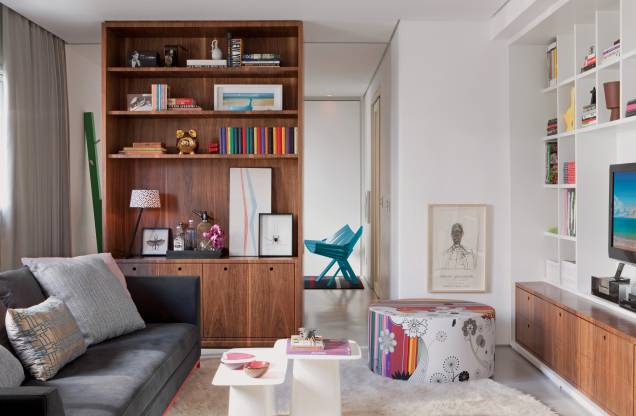 Sala do apartamento de 47 m² em São Paulo, projeto do arquiteto Maicon Antoniolli. Sala do apartamento de 47 m² em São Paulo, projeto do arquiteto Maicon Antoniolli.