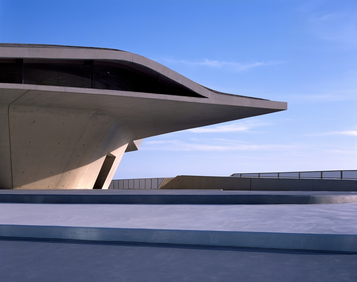 Salerno Maritime Terminal, por Zaha Hadid Architects e Interplan Seconda em Salerno, Itália.