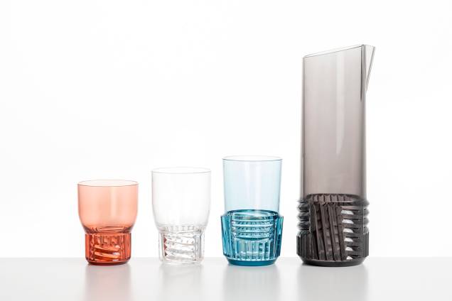Trama, de Patricia Urquiola para a Kartell. Trama, de Patricia Urquiola para a Kartell.