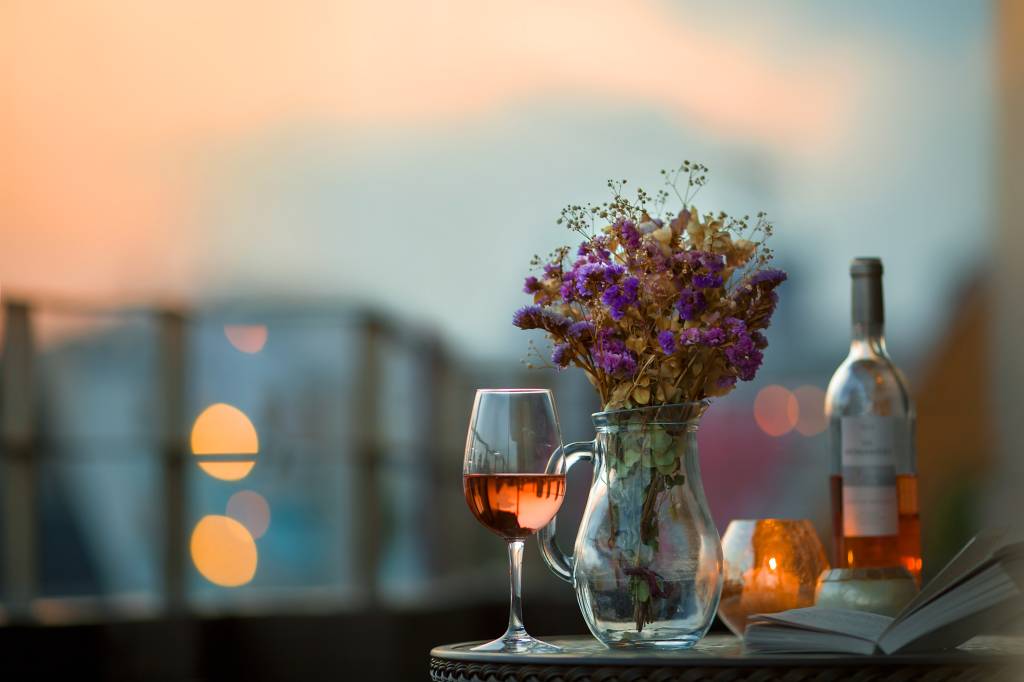 Sabor de primavera: conheça os vinhos de notas florais