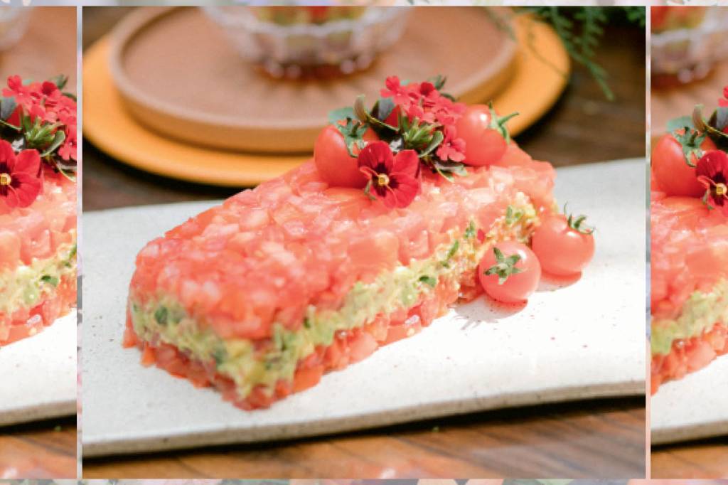 Tartare de tomates com guacamole