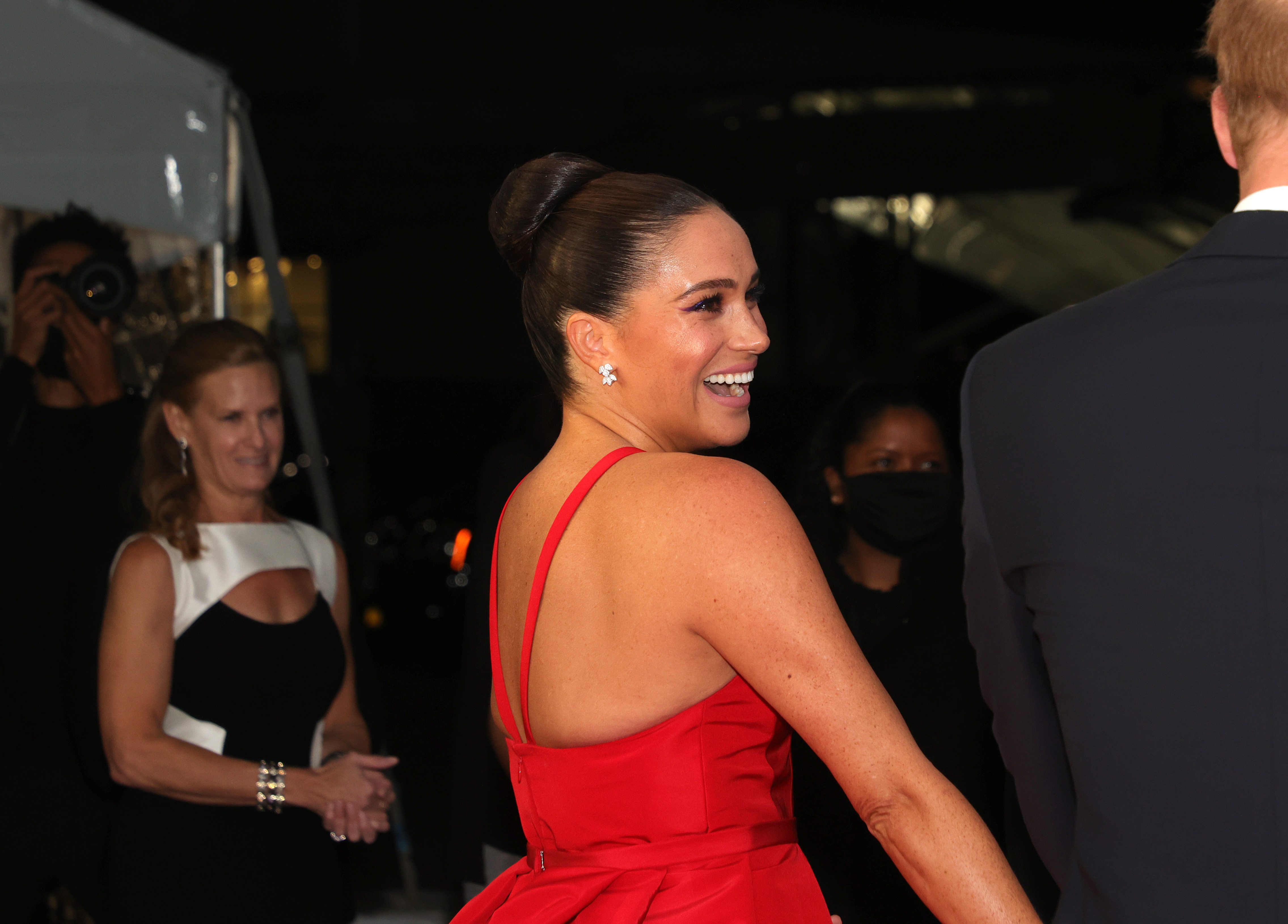 NEW YORK, NEW YORK - NOVEMBER 10: Meghan, Duchess of Sussex attends the 2021 Salute To Freedom Gala at Intrepid Sea-Air-Space Museum on November 10, 2021 in New York City. (Photo by Dia Dipasupil/Getty Images)