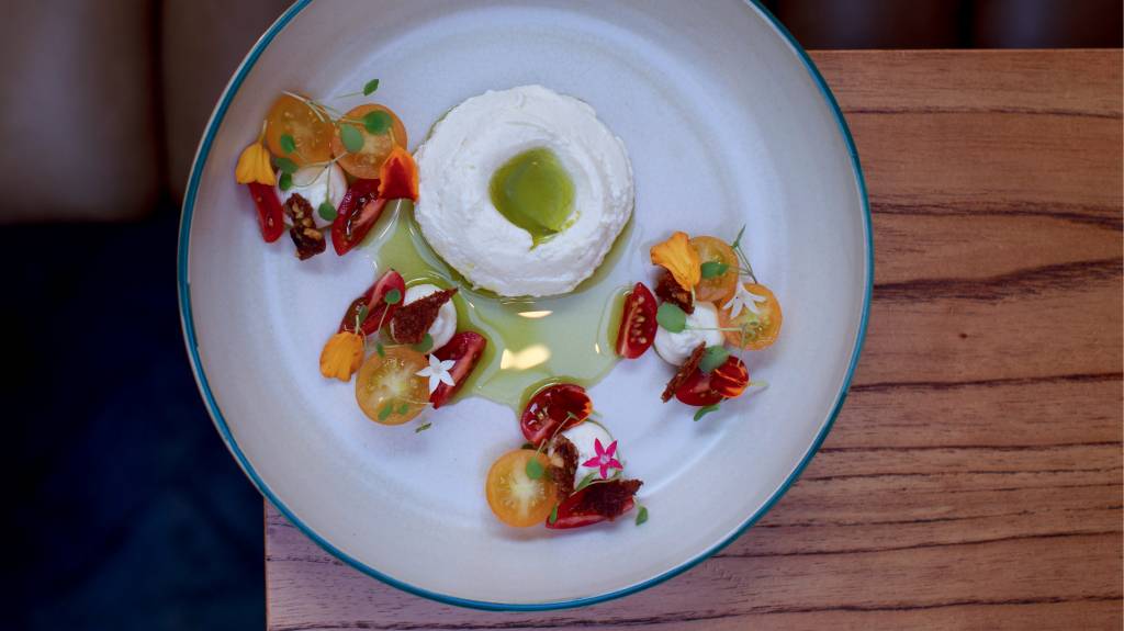 Tássia Magalhães, do Nelita, cria receitas para fugir do óbvio